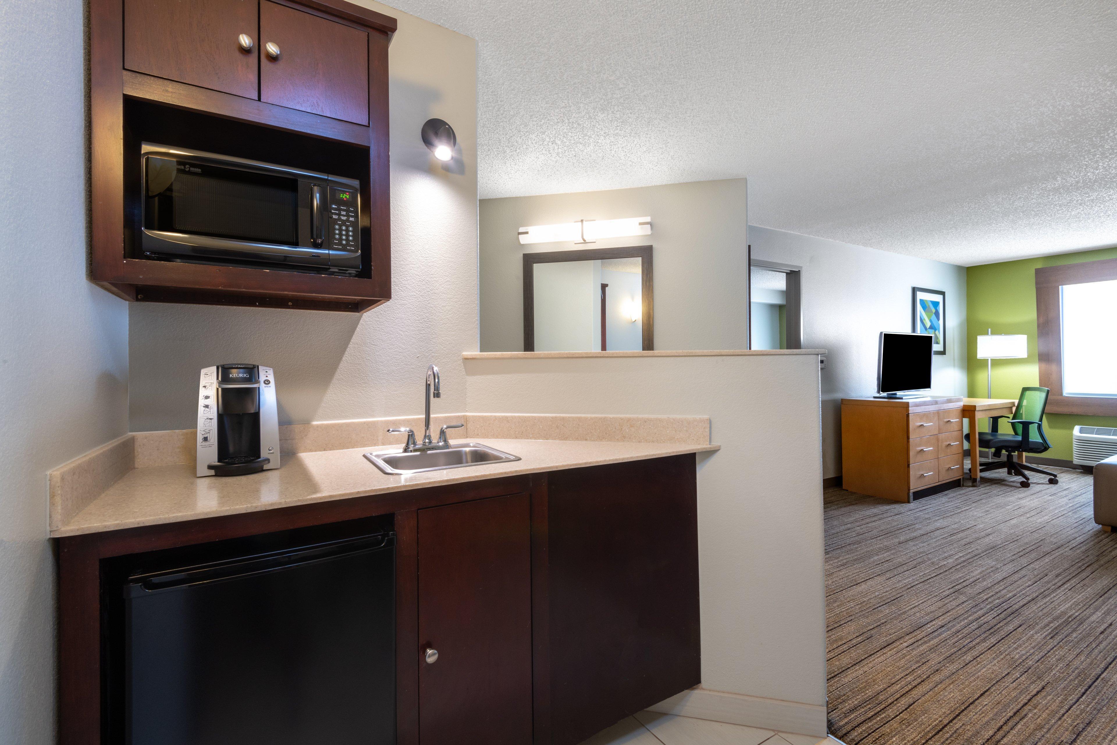 Holiday Inn Express & Suites Wheat Ridge-Denver West By Ihg Exterior photo