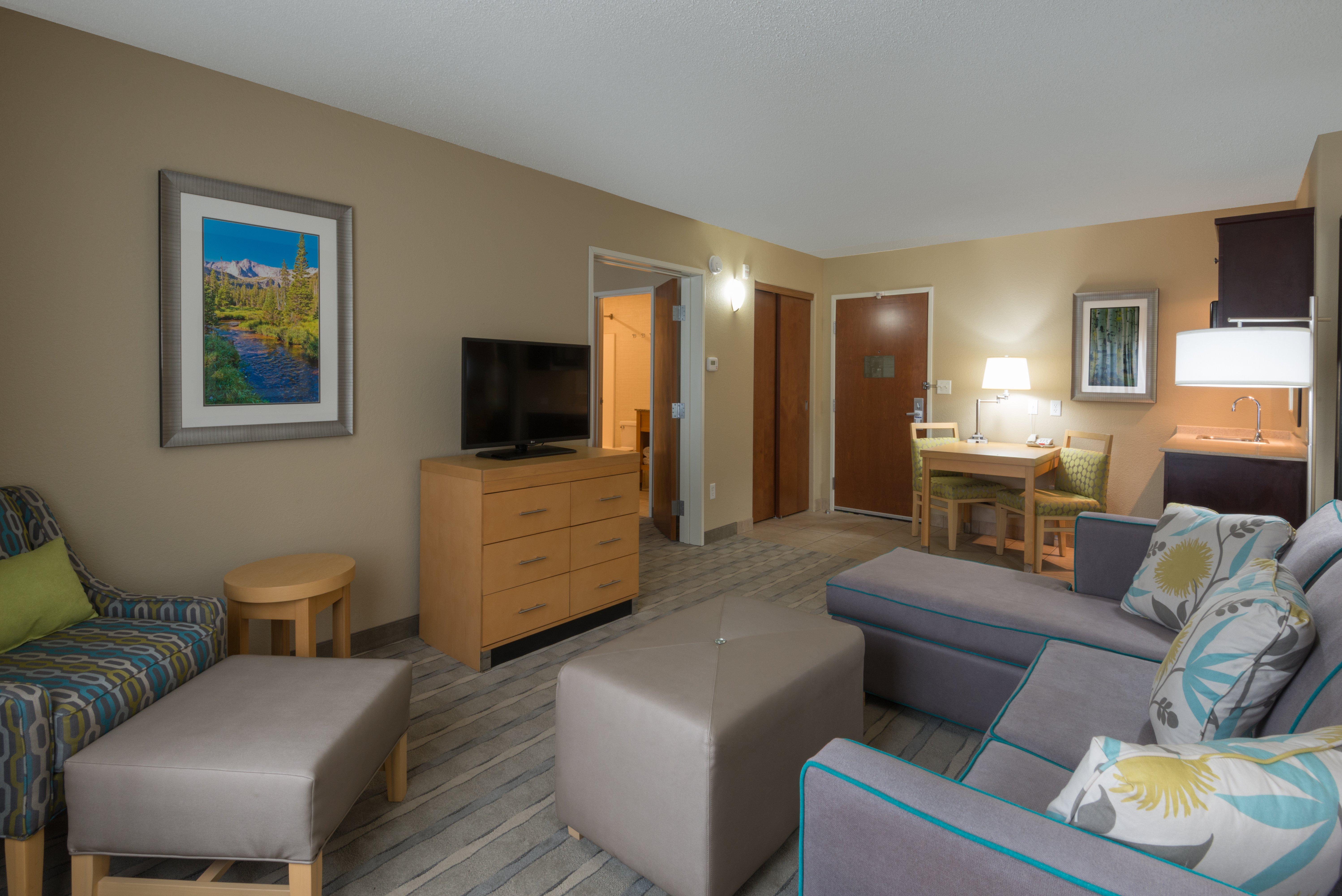 Holiday Inn Express & Suites Wheat Ridge-Denver West By Ihg Exterior photo