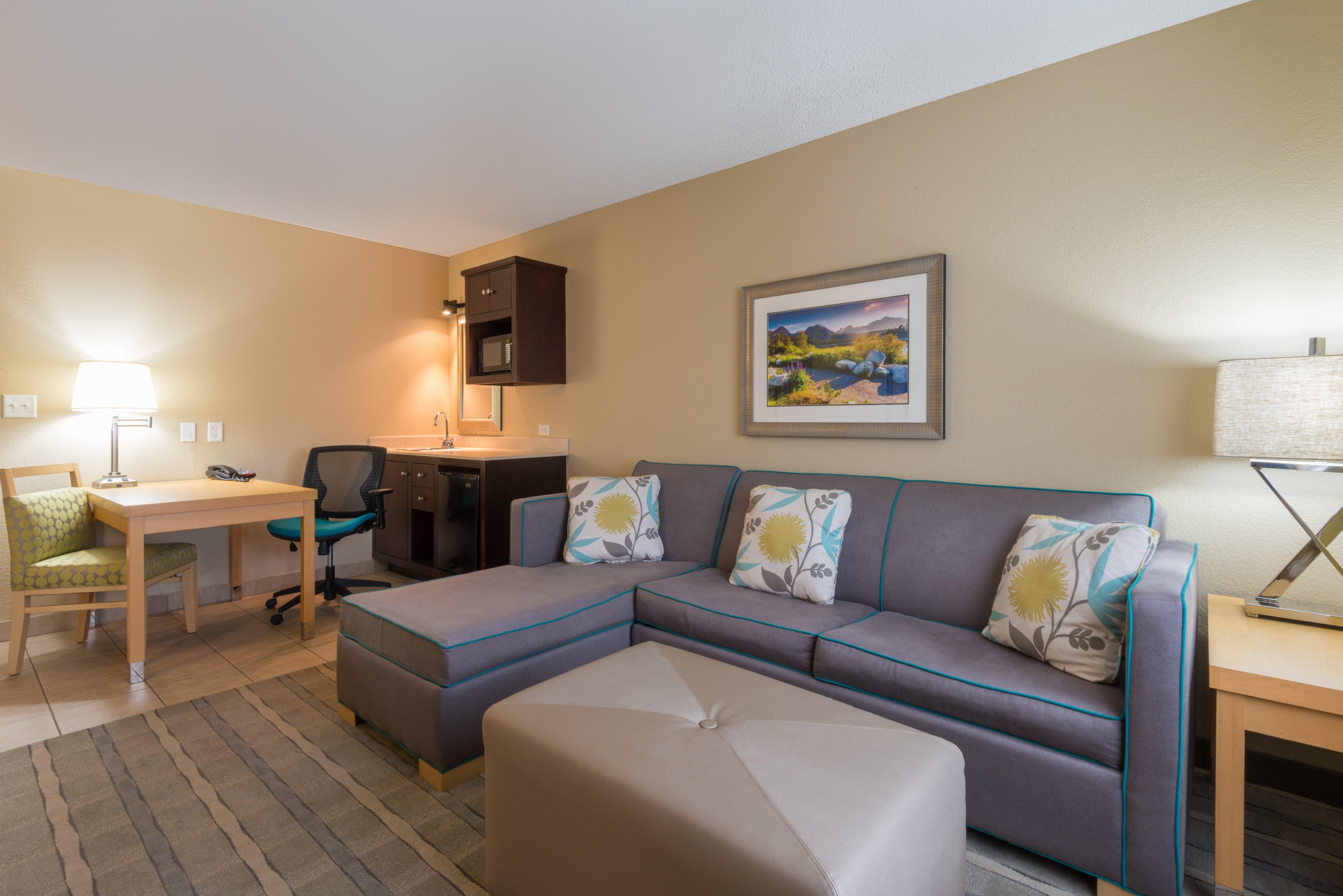 Holiday Inn Express & Suites Wheat Ridge-Denver West By Ihg Exterior photo